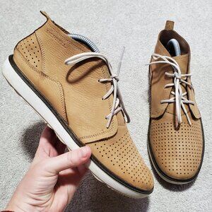 MERRELL Around Town Chukka Air Boots Shoes Perforated Leather Tan Women's 10